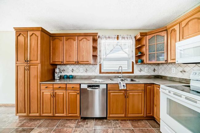 440 Big Springs Drive Se, House other with 3 bedrooms, 2 bathrooms and 1 parking in Airdrie AB | Image 6