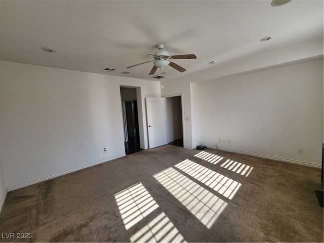 10016 Shiloh Heights St, House other with 3 bedrooms, 3 bathrooms and null parking in Las Vegas NV | Image 19