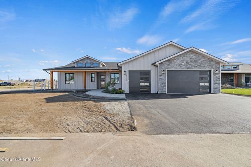 8118 W Ferguson Ln, Rathdrum, ID, 83858-4217 | Card Image