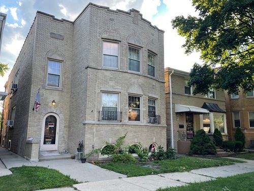 2-5832 N Virginia Avenue, Chicago, IL, 60659 | Card Image