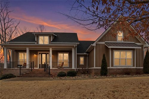 555 Riverstead Dr, Marietta, SC, 29661-9807 | Card Image