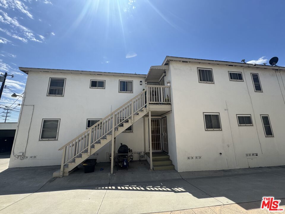 Residential Income in Los Angeles 4
