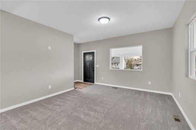 613 N Mead St, House other with 4 bedrooms, 2 bathrooms and null parking in Cameron MO | Image 6