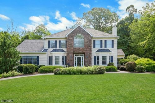 49 Hidden Glen Dr, Sparta, NJ, 07871-3843 | Card Image