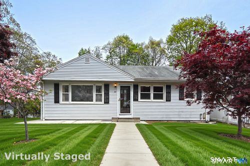 39 Enright St, West Haven, CT, 06516-1206 | Card Image