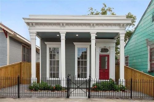 1433 N Villere St, New Orleans, LA, 70116-1833 | Card Image