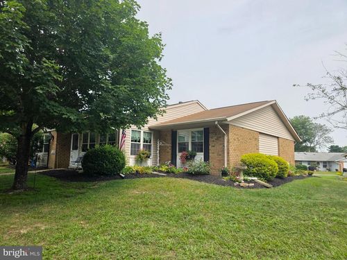 83 Cambridge Cir, MANCHESTER, NJ, 08759-7139 | Card Image