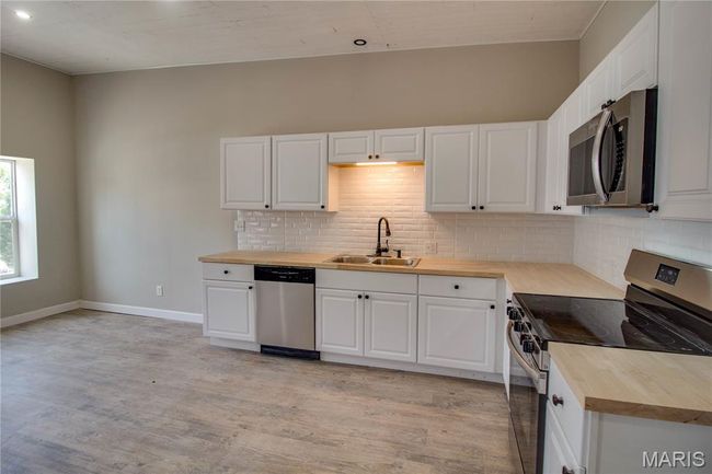 425 N Main St, Home with 0 bedrooms, 0 bathrooms and null parking in Carrollton IL | Image 27