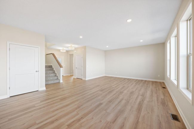 1581 Spruce St, House other with 5 bedrooms, 4 bathrooms and null parking in Farmington MN | Image 7