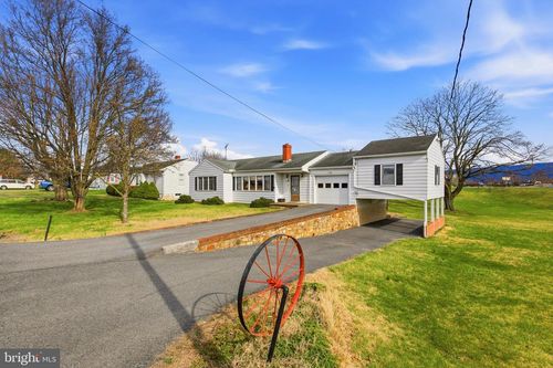 1081 Hisey Ave, WOODSTOCK, VA, 22664-2001 | Card Image
