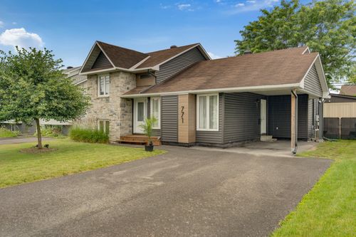 771 Boul Labrosse, Gatineau, QC, J8R1G6 | Card Image