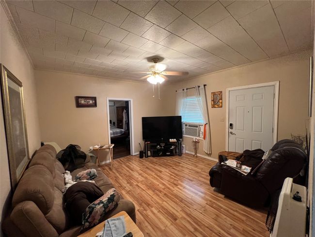 603 E Thomas St, House other with 2 bedrooms, 1 bathrooms and null parking in Sherman TX | Image 5