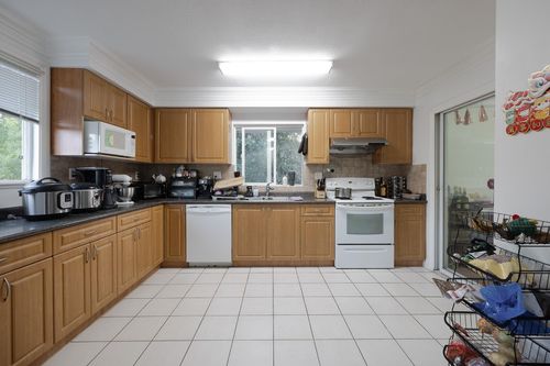 6300 Granville Ave, Richmond, BC, V7C1G1 | Card Image