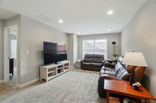 578 Bellasera Dr, House other with 4 bedrooms, 3 bathrooms and null parking in Dayton OH | Image 36
