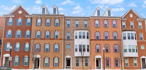 9541 Center St, MANASSAS, VA, 20110-5500 | Card Image