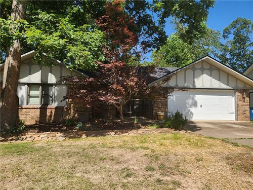 13 Kensington Dr, Bella Vista, AR, 72715-8903 | Card Image