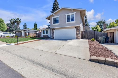 8232 Scarlet Oak Circle, Citrus Heights, CA, 95610 | Card Image