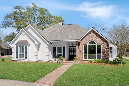 10711 N Great Oak Ct, Baton Rouge, LA, 70810-3006 | Card Image