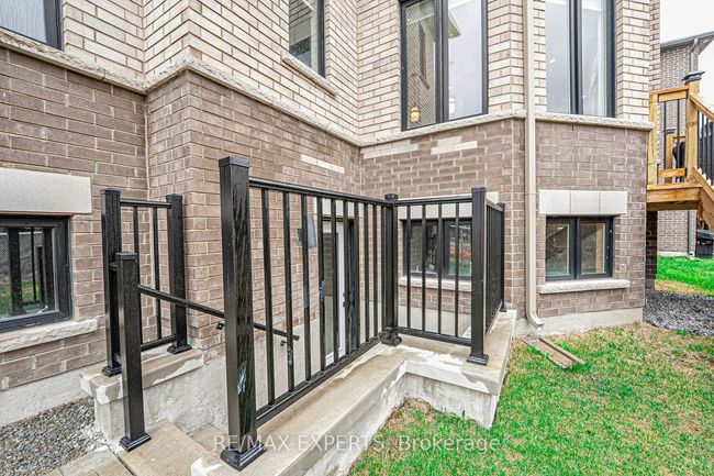 1343 Klondike Dr, House other with 5 bedrooms, 4 bathrooms and 5 parking in Oshawa ON | Image 36