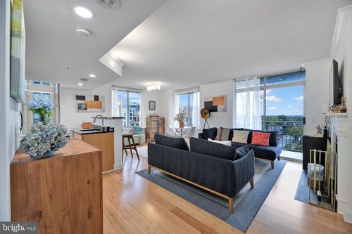 808-1205 N Garfield Street, ARLINGTON, VA, 22201 | Card Image
