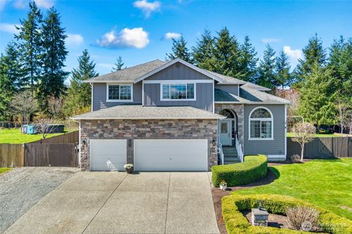 15910 27th Ave Nw, Stanwood, WA, 98292-7002 | Card Image