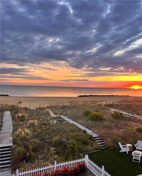 782 W Ocean View Ave, Norfolk, VA, 23503-1420 | Card Image