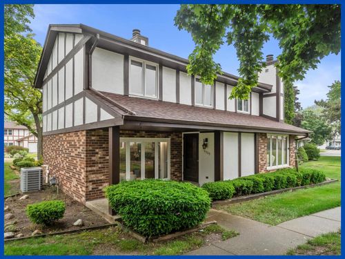 5309 S Somerset Lane, Greenfield, WI, 53221 | Card Image