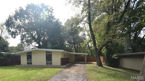 770 Bobbins Lane, Florissant, MO, 63033 | Card Image