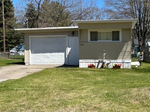 122 N Wheeler St, Oscoda, MI, 48750-1452 | Card Image