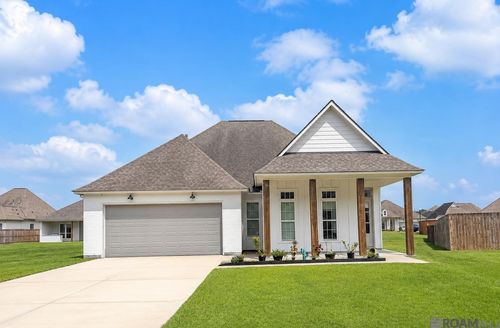 38153 Woodland Trail Dr, Prairieville, LA, 70769-2911 | Card Image