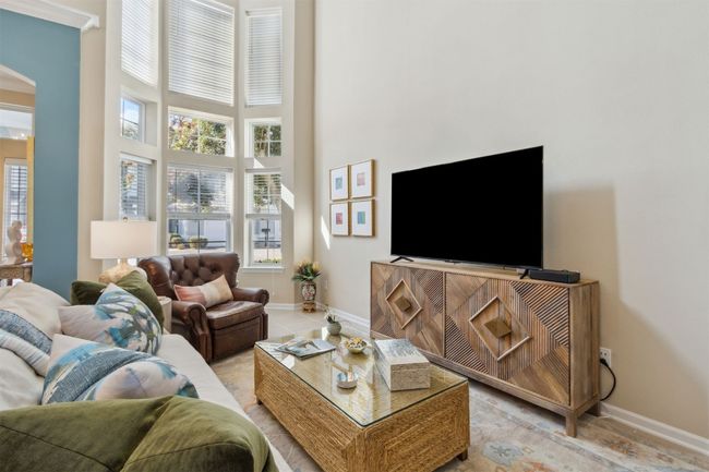 Cozy sitting area for nights around the tv. | Image 6