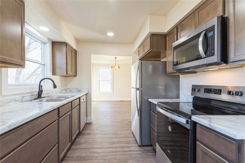 215 Traer St, Mount Auburn, IA, 52313-9661 | Card Image