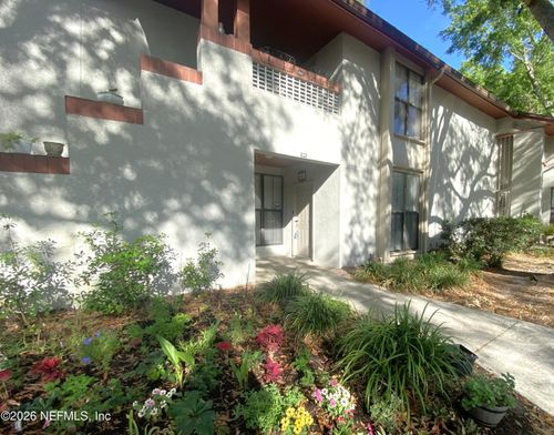 605 Clubhouse Ct, Jacksonville, FL, 32256-7976 | Card Image