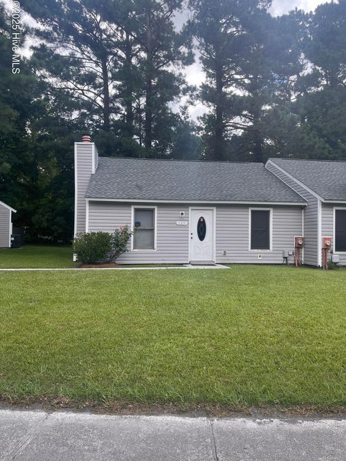 125 Corey Cir, Jacksonville, NC, 28546-7711 | Card Image