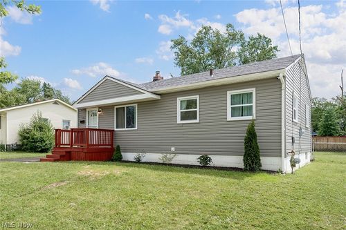 146 Greeley Ln, Youngstown, OH, 44505-4822 | Card Image