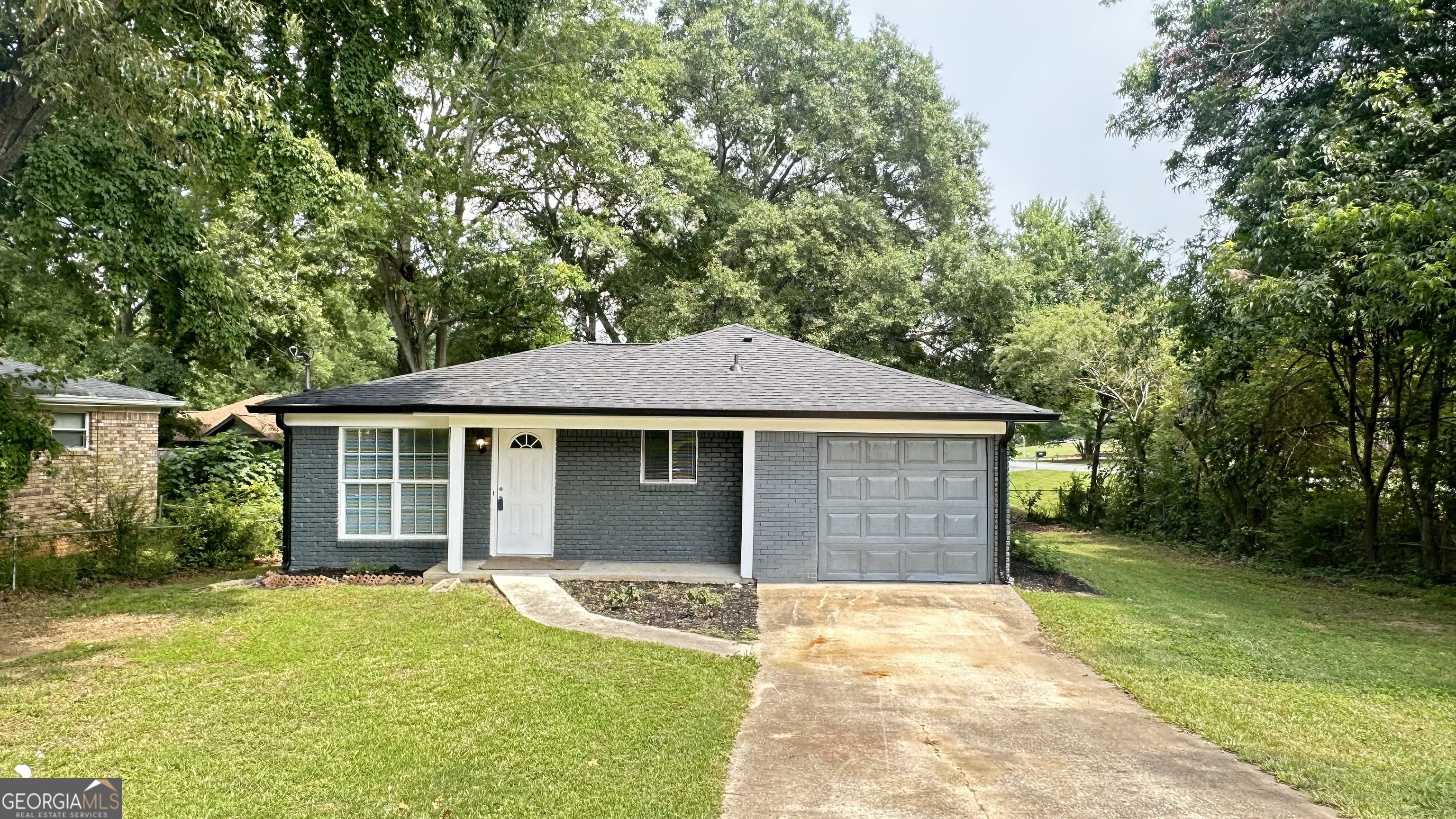 Pine St, Fairburn, GA 30213