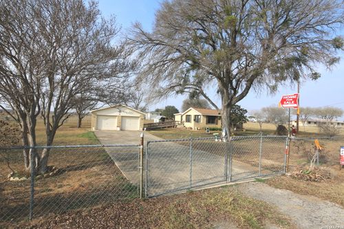 10961 Kosub, San Antonio, TX, 78223 | Card Image