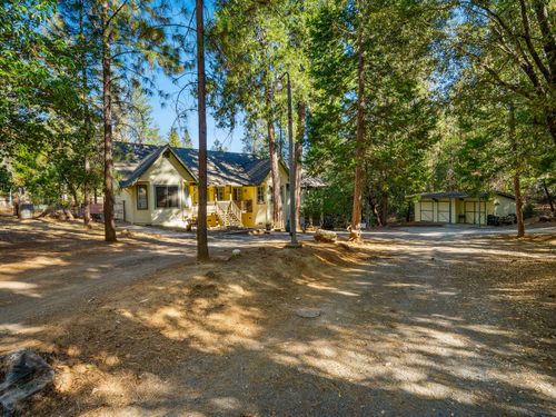 6588 Log Cabin Lane, Placerville, CA, 95667 | Card Image