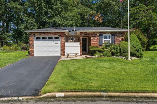 22 Higgins Ct, Brick, NJ, 08724-1933 | Card Image