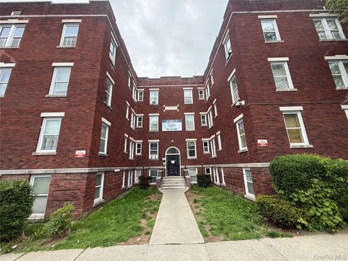 d8-60 Carroll St, Poughkeepsie, NY, 12601-4344 | Card Image