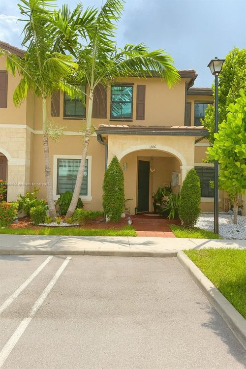 3386 W 106th Ter, Hialeah, FL, 33018-4621 | Card Image