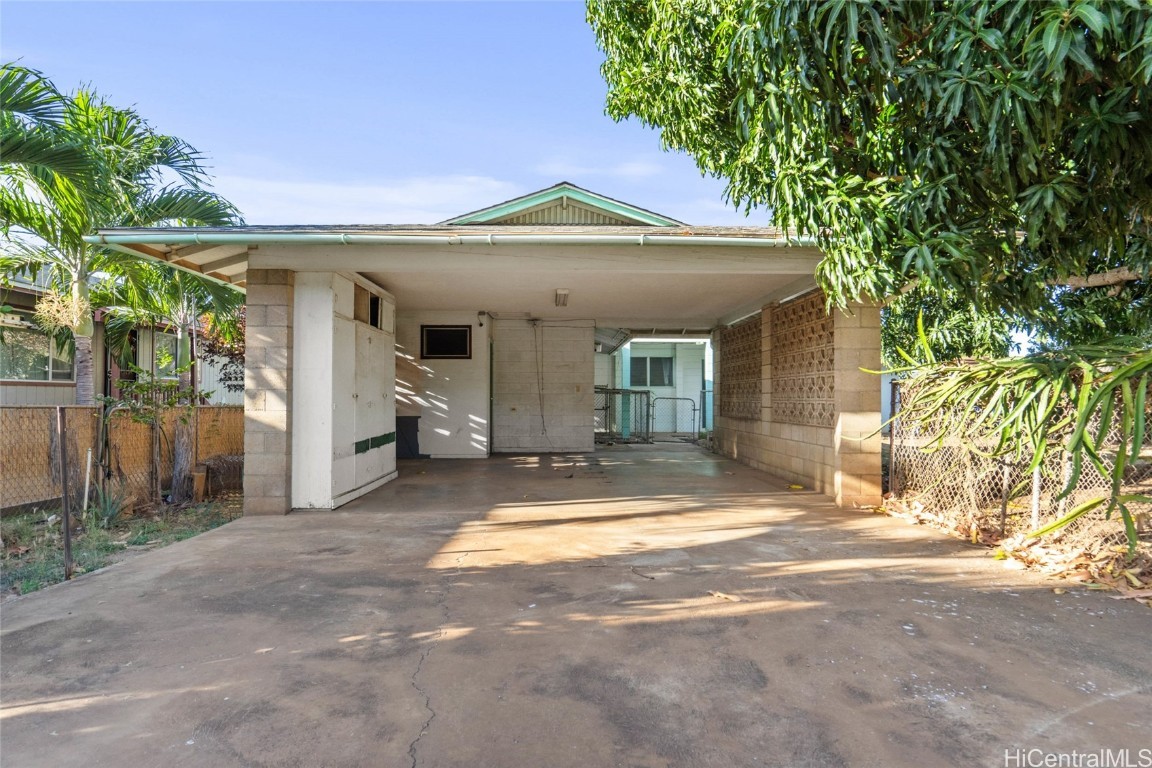 Jade St, Waianae, HI 96792