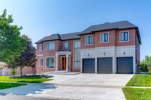 70 David Willson Trail, Sharon, ON, L0G1V0 | Card Image