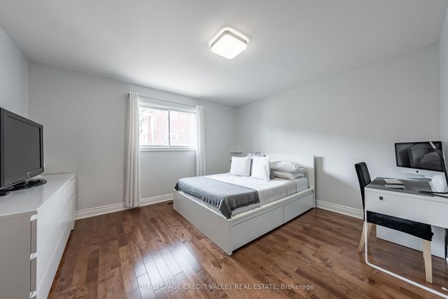 8 Petunias Rd, House attached with 4 bedrooms, 2 bathrooms and 3 parking in Brampton ON | Image 17