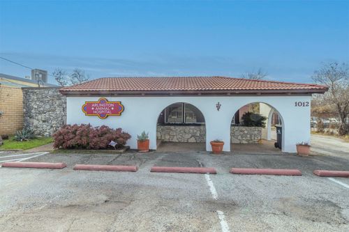 1012 W Division St, Arlington, TX, 76012-3914 | Card Image