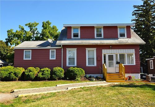122 Beechwood Ave, Liverpool, NY, 13088-6402 | Card Image