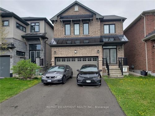36 Aldgate Ave, Stoney Creek, ON, L8J0H9 | Card Image
