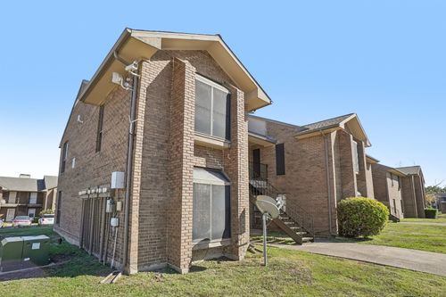 apt-202-4540 Chaha Rd, Garland, TX, 75043-4654 | Card Image