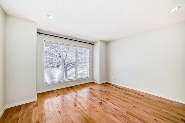 212 Autumn Green Se, House other with 3 bedrooms, 3 bathrooms and 2 parking in Calgary AB | Image 13
