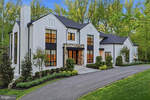 938 Saigon Rd, Mclean, VA, 22102-2119 | Card Image